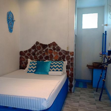 Blue Coral Homestay Karimunjawa Exterior photo