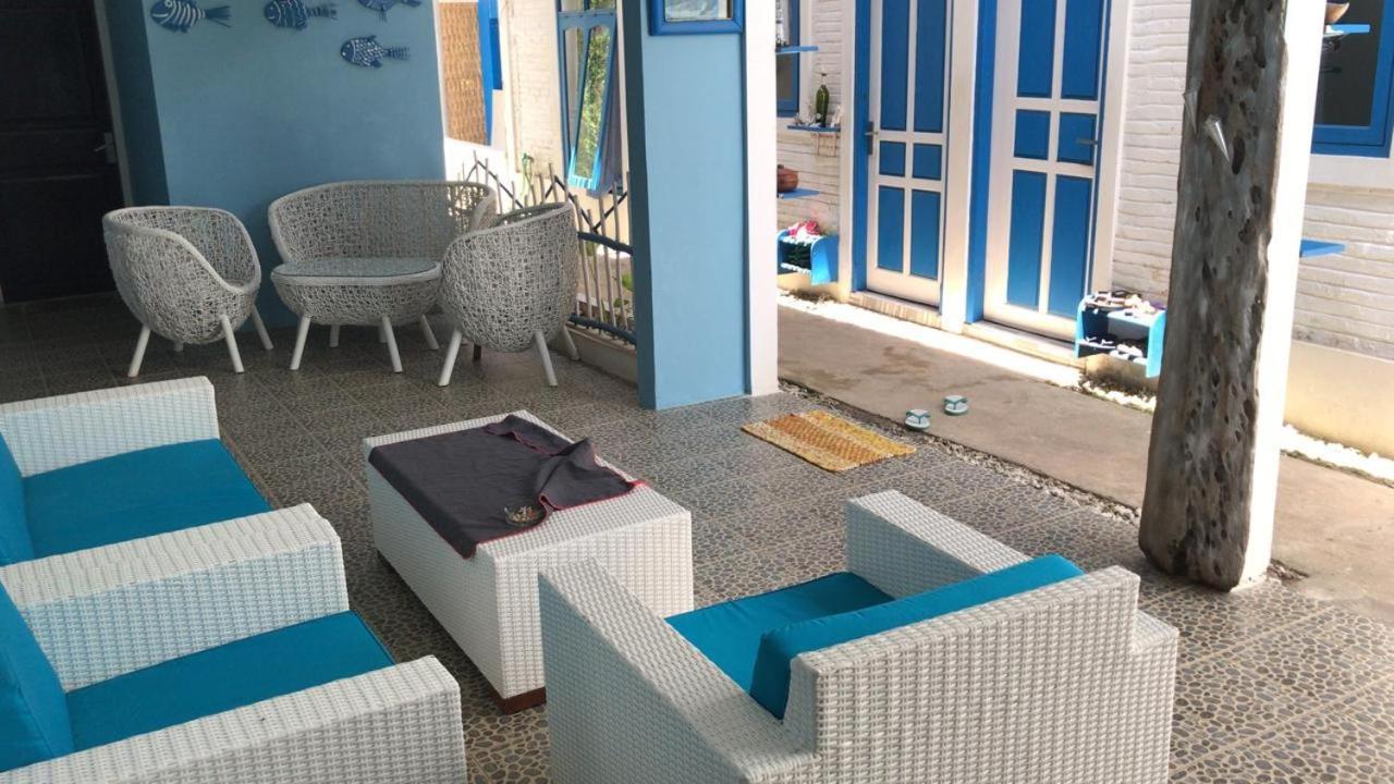 Blue Coral Homestay Karimunjawa Exterior photo